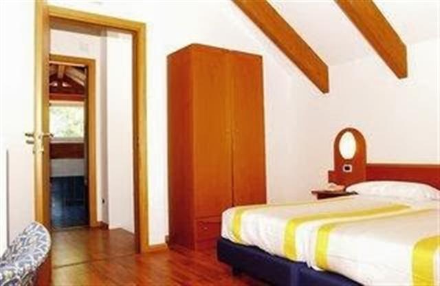 Aparthotel Englovacanze
