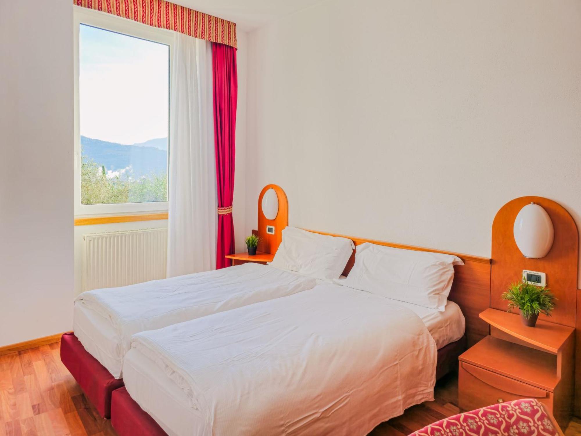 Englovacanze 2*