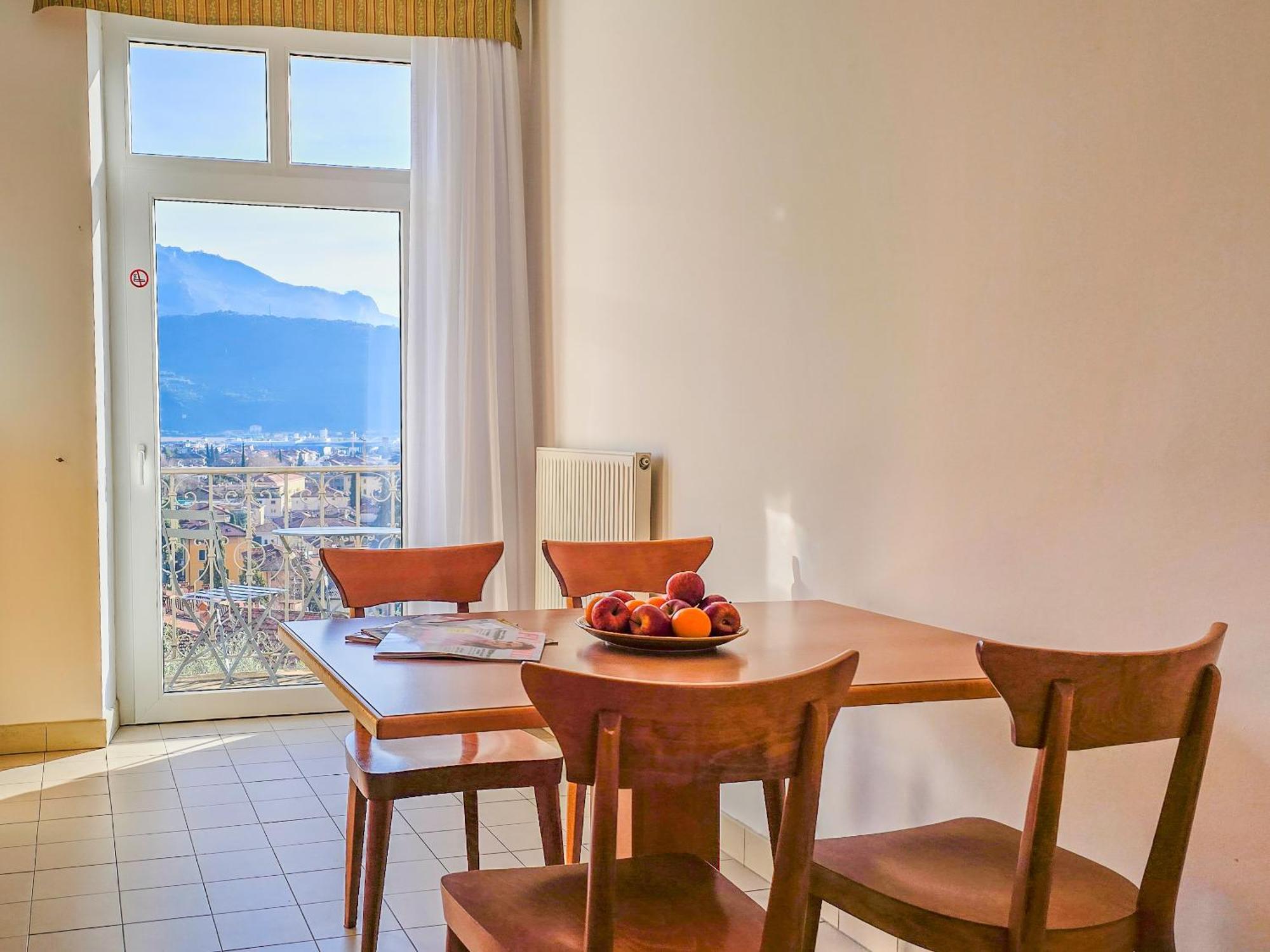 Englovacanze Aparthotel 2*