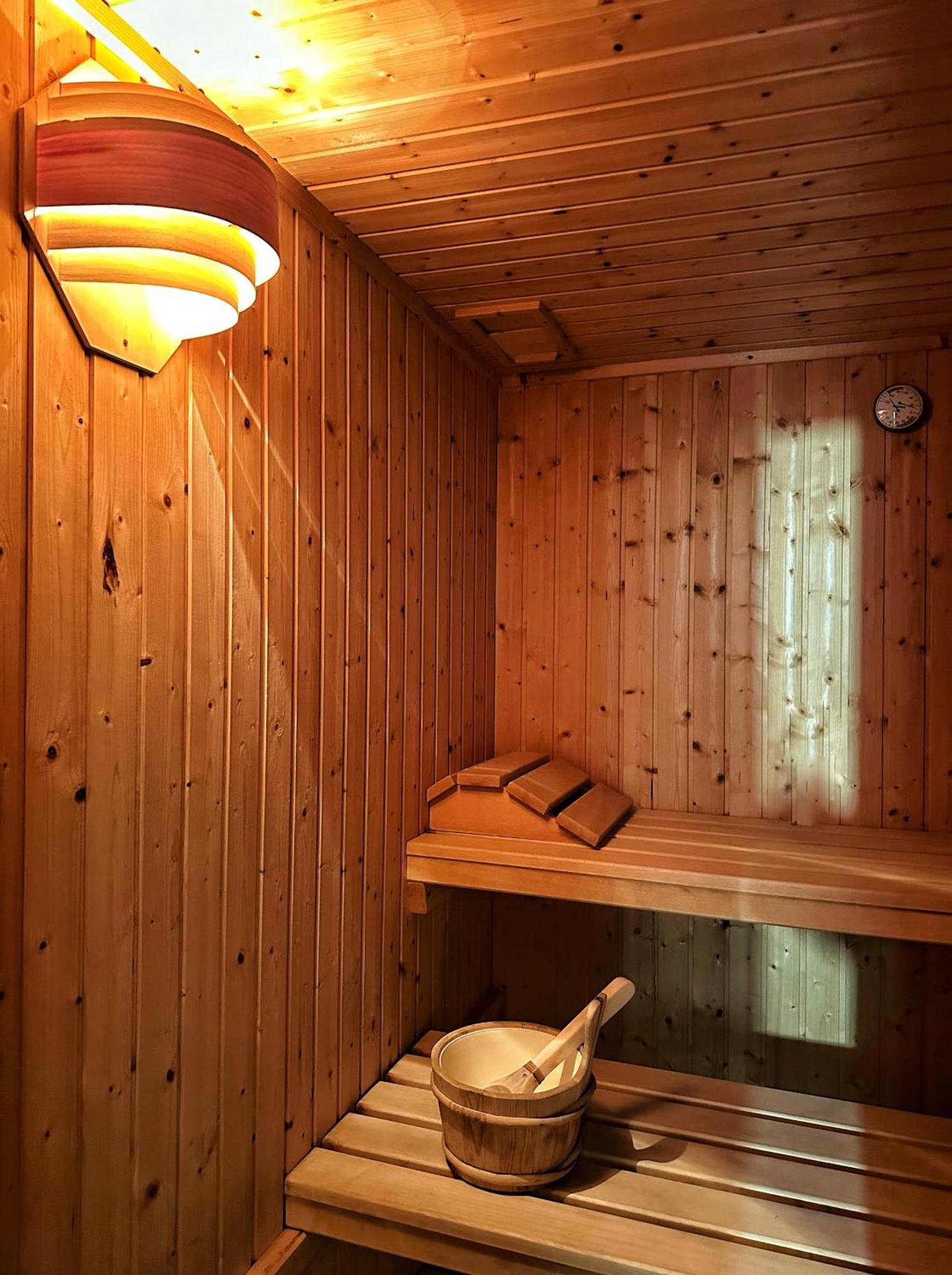 Englovacanze Aparthotel 2*