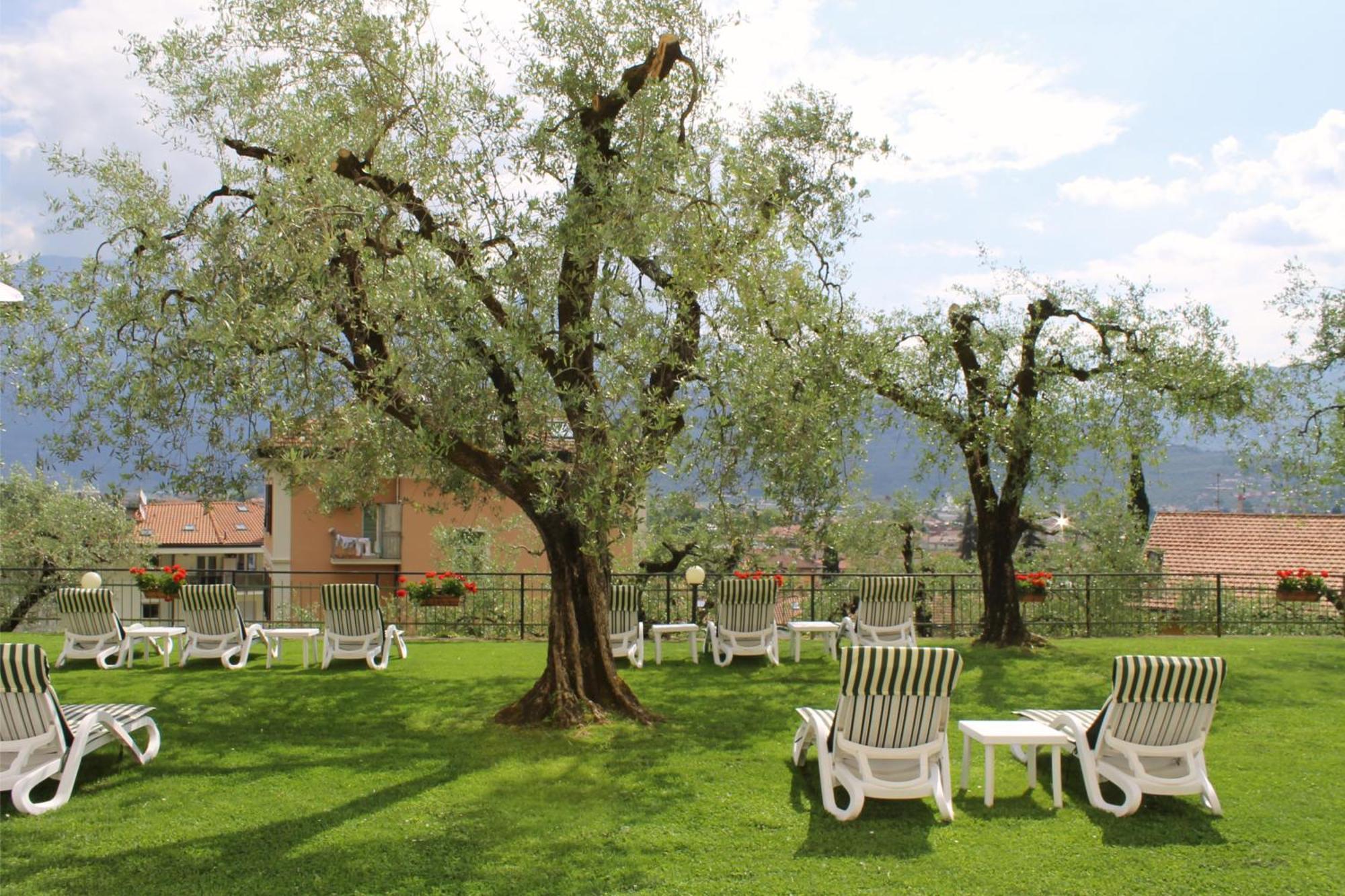 Englovacanze 2* Riva del Garda