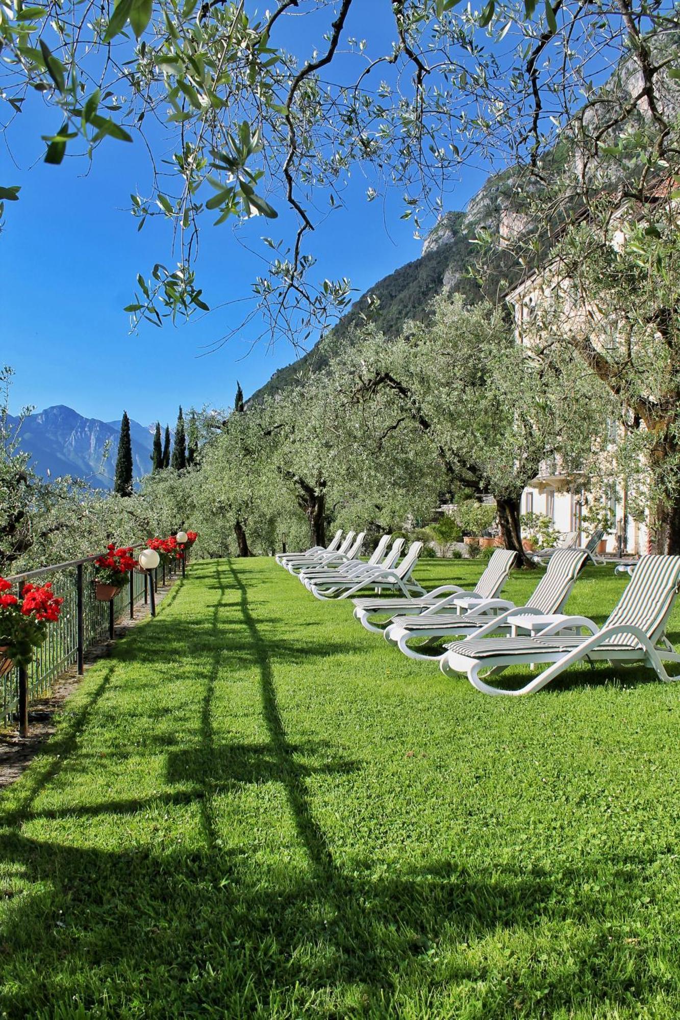 Englovacanze Aparthotel
